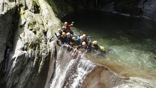 Fun with canyoning